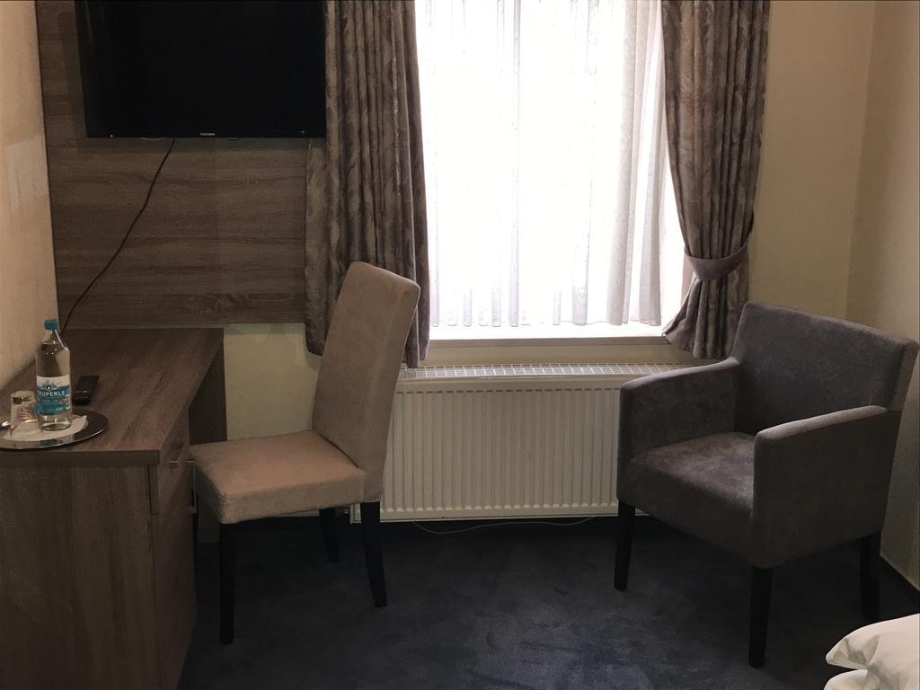 Hotel Junkerhaus Bad Salzuflen Chambre photo